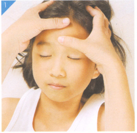 小儿慢性鼻炎按摩